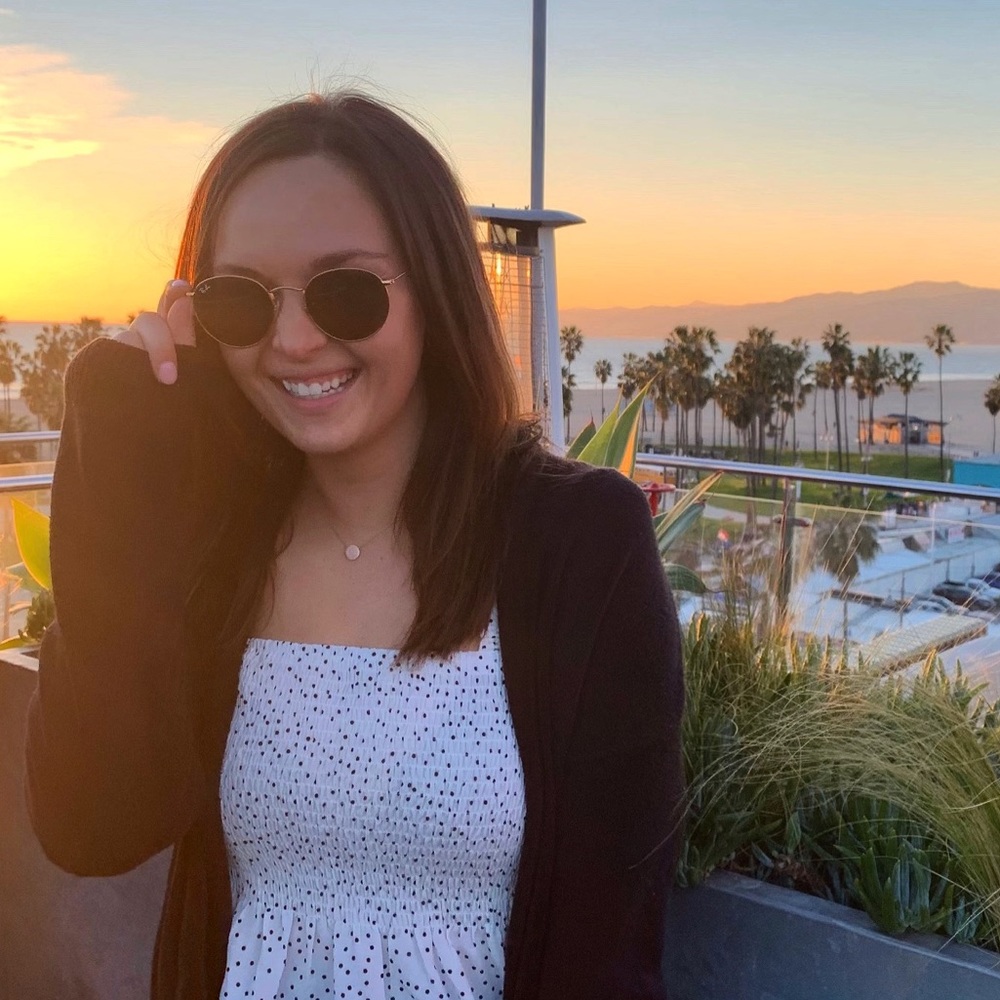 Meet your Posher, Abbey